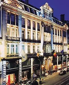 https://astoria.hotelsantwerp.net